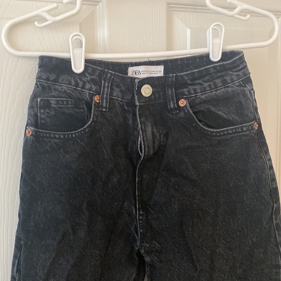 Zara Mom Fit Jeans - Picture 3 of 7
